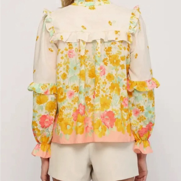Fate Women's Whimsical Floral Print Ruffled Blouse Size Small Yellow Peach Cream - Picture 3 of 9